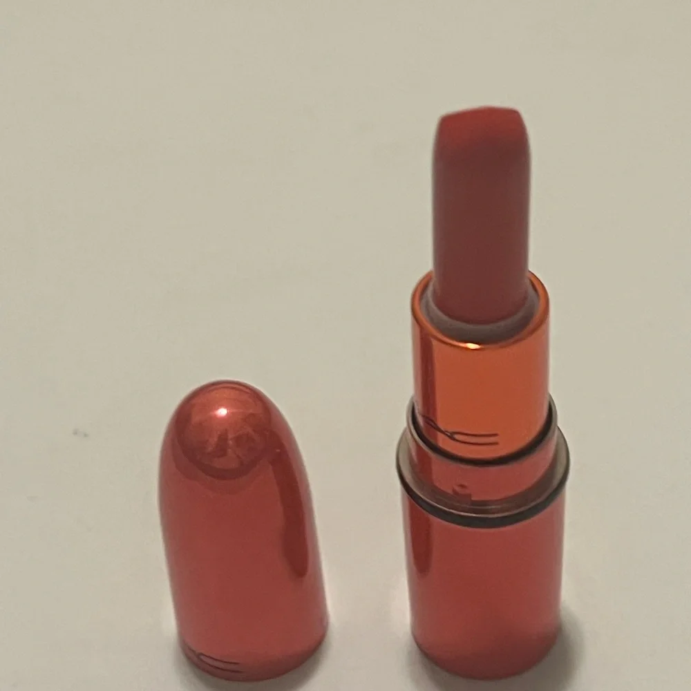 MAC Cosmetics Vibrant Orange Lipstick “Mangrove”